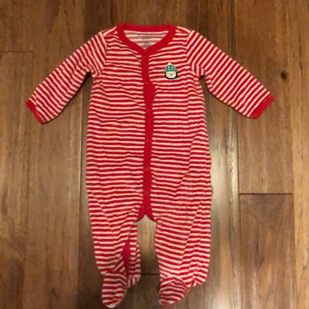 Carter’s Holiday Fleece Sleep n Play size 6 months